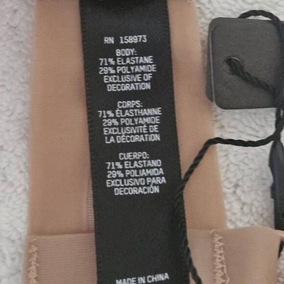 Skims underwire bra Nwt - Picture 9 of 9